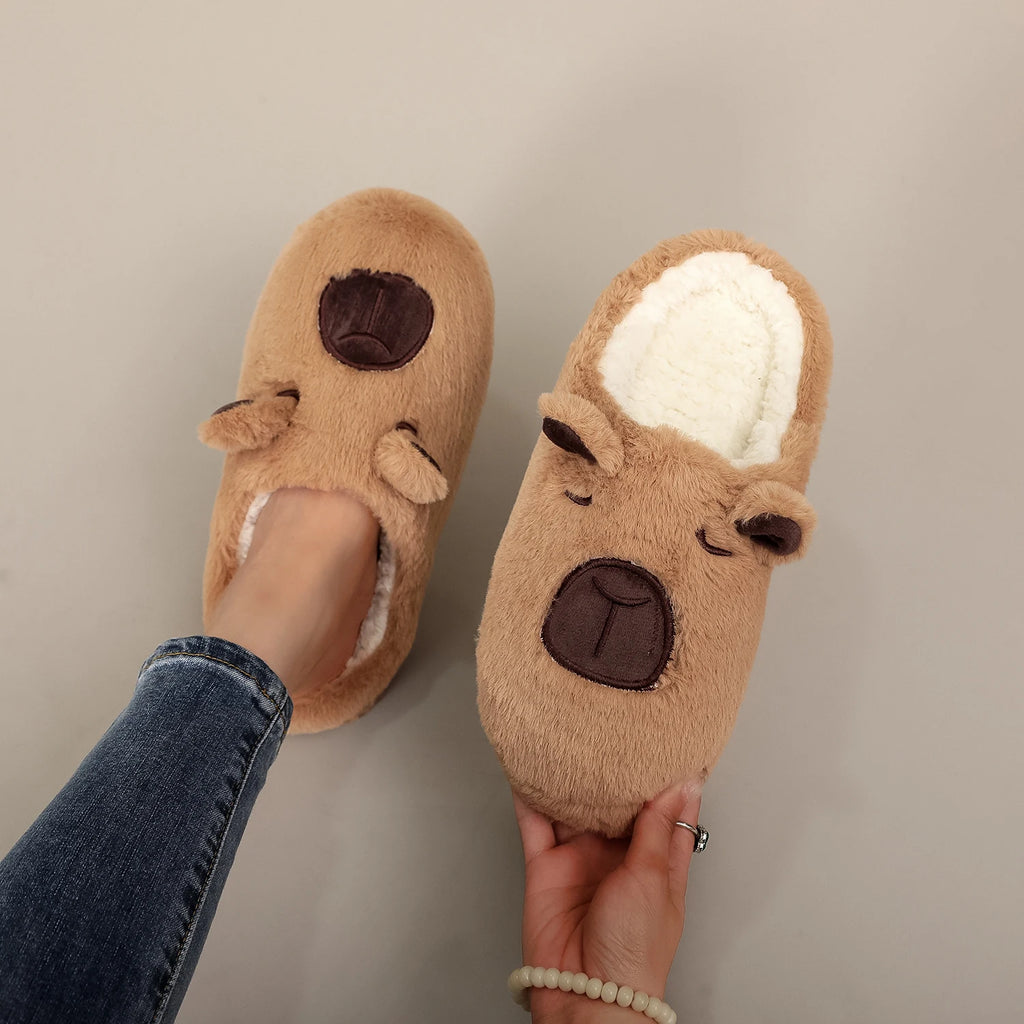 Pantufas Capivara Fofinha